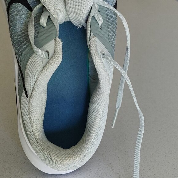 Nike Women's Mc Trainer 2 Light Silver Mica Green Size 7.5 - Picture 10 of 14